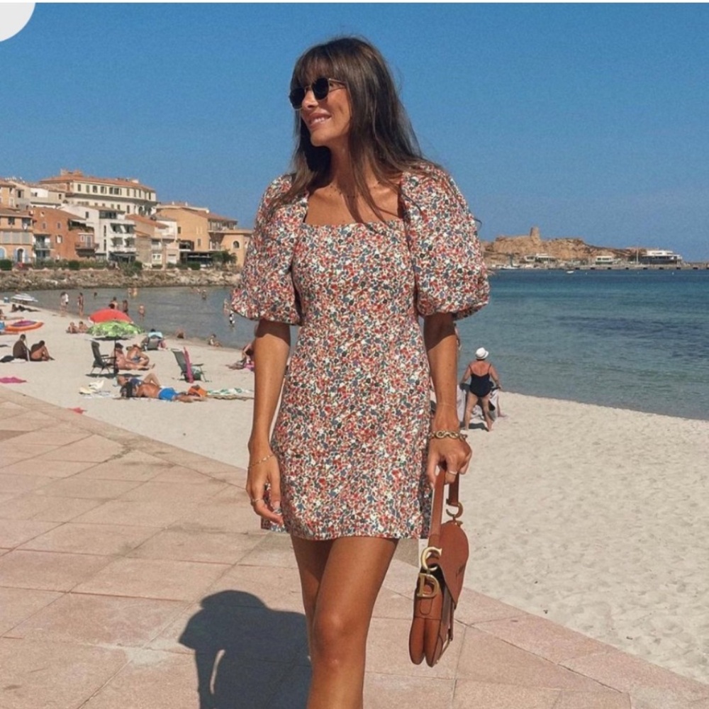 Sezane Alexandra Robe in Peonies - Picture 14 of 14